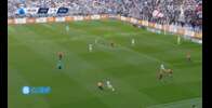 尤文2-0领先！小孔塞桑倒三角传球，麦肯尼包抄推射破门