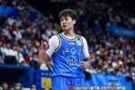 这次不笑了！赵睿全场6中2&三分2中0 仅得6分1板2助 正负值-11