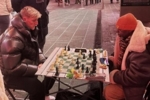 兴趣爱好广泛！世体：戈登爱看书下棋，练瑜伽拳击，最崇拜杰拉德