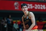 媒体人：庞峥麟的国字号首秀表现我给8分 但一号位组织不如赵维伦